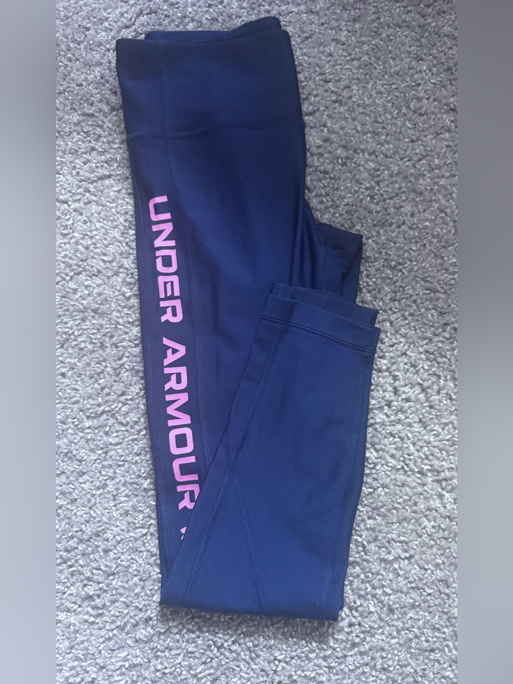 NWOT-Under Armour Compression Heatgear Navy Leggings with Pink Side Logo-Small